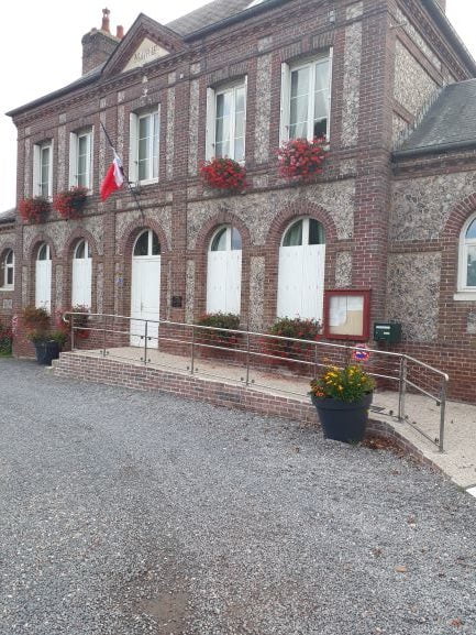 Suspension des permanences physiques de la Mairie