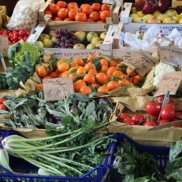 Marché du dimanche matin à Caumont !